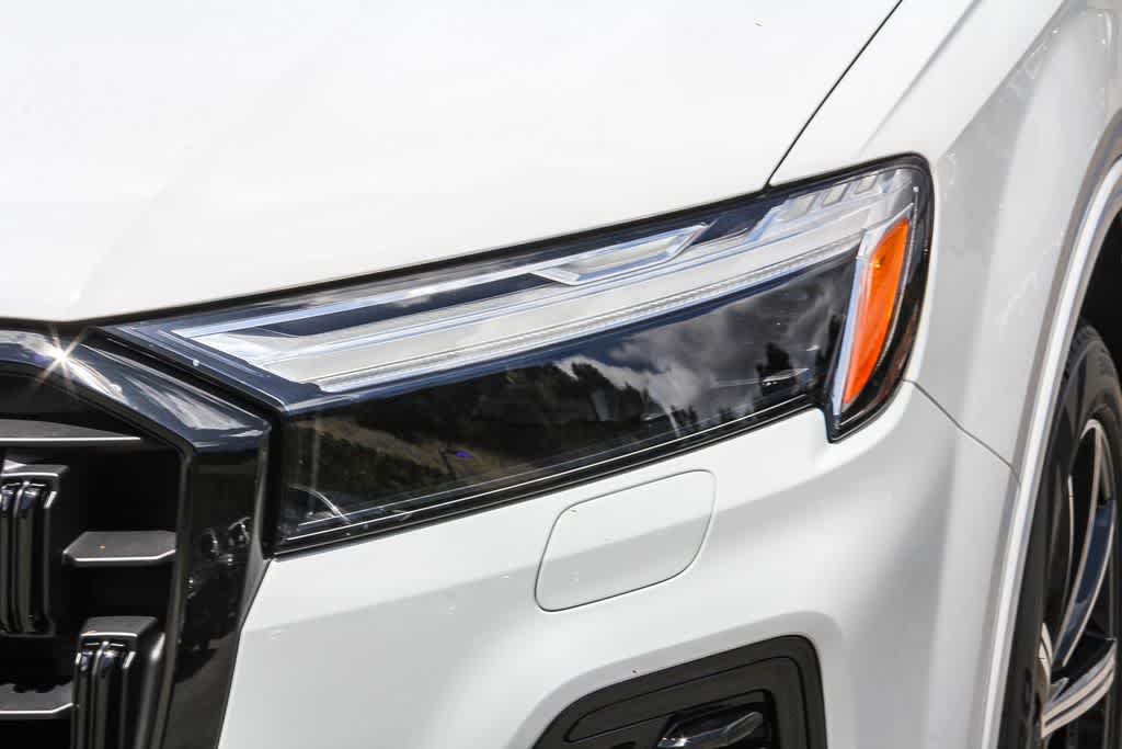 Thumbnail: 2026 Audi Q7 - 7