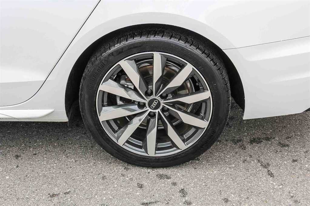 Thumbnail: 2022 Audi A4 - 10