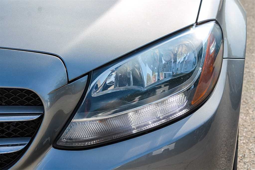 Thumbnail: 2016 Mercedes-Benz C-Class - 8