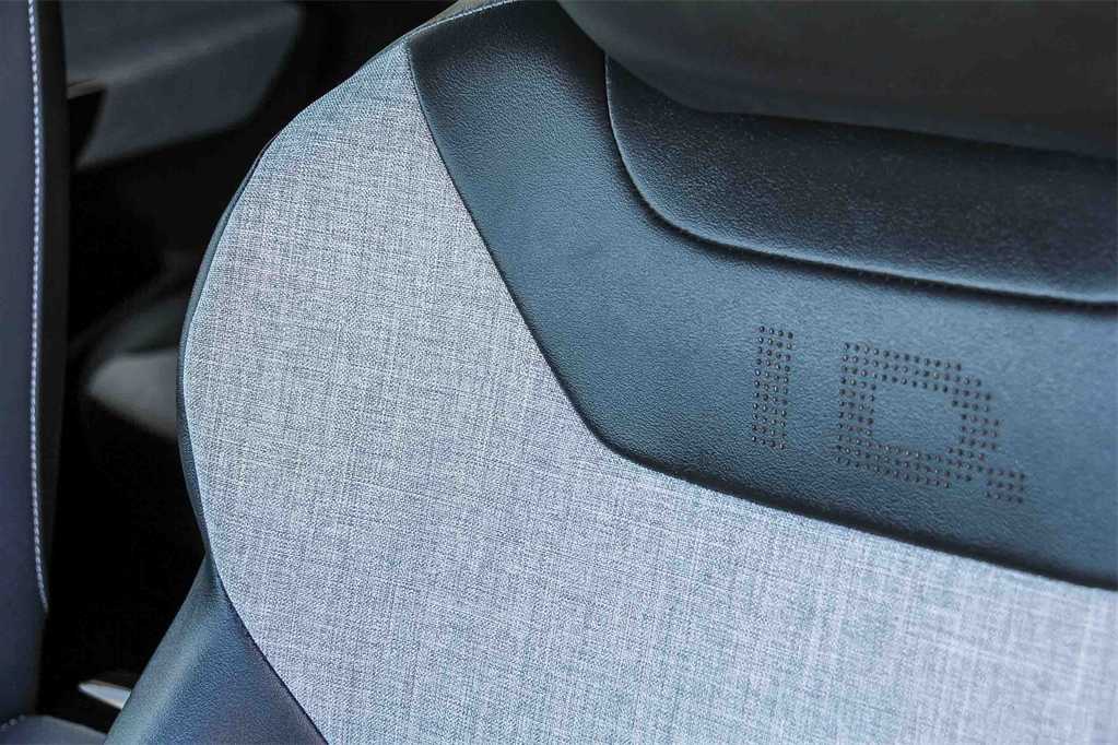 Thumbnail: 2023 Volkswagen ID.4 - 24