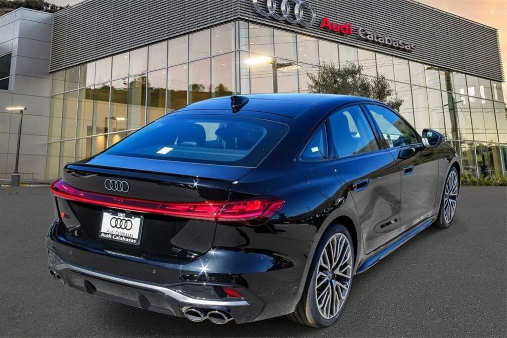 New 2025 Audi All-new S5 3.0T Prestige Hatchback