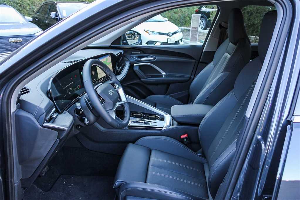 Thumbnail: 2025 Audi Q5 - 19