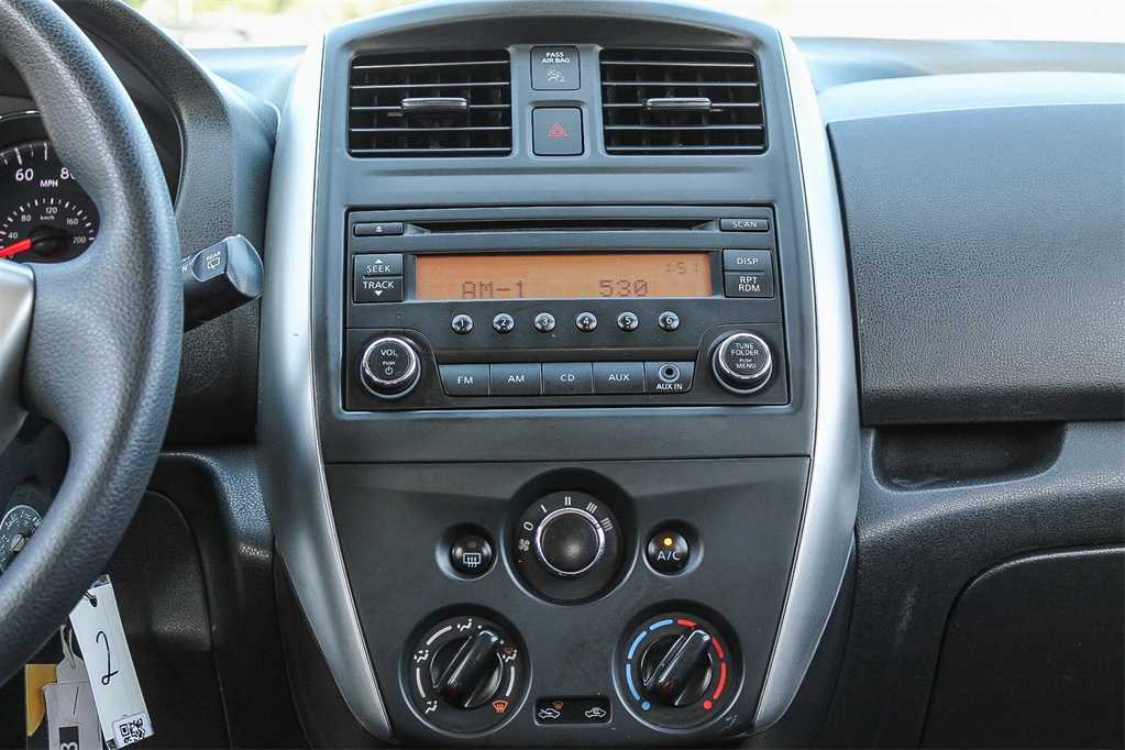 Thumbnail: 2015 Nissan Versa Note - 13