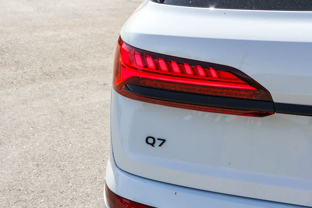 Thumbnail: 2026 Audi Q7 - 11