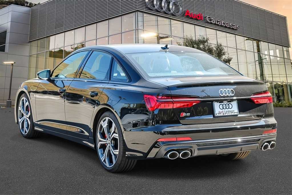 Thumbnail: 2025 Audi S6 - 5