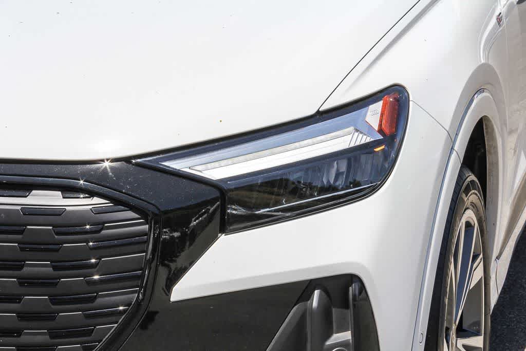 Thumbnail: 2023 Audi Q4 e-tron - 7