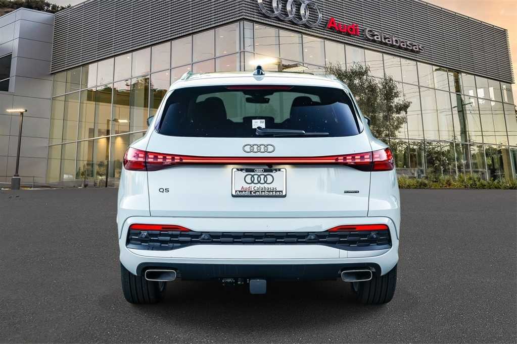 Thumbnail: 2025 Audi Q5 - 3
