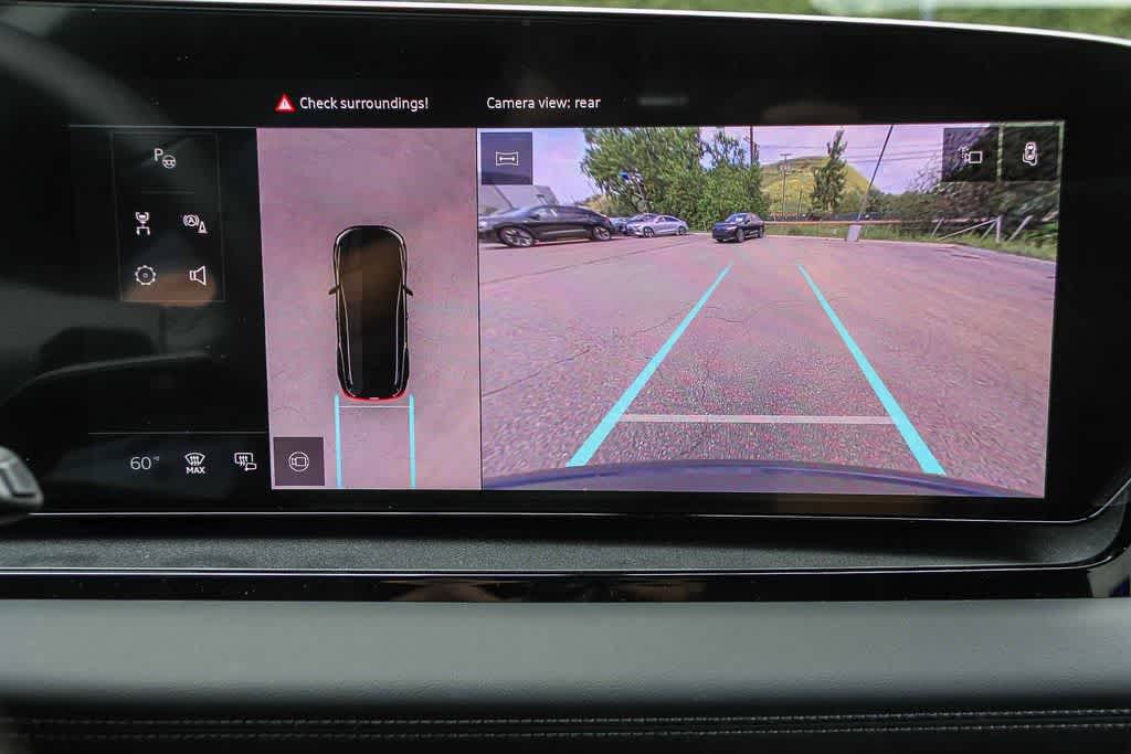 Thumbnail: 2025 Audi Q6 e-tron - 23