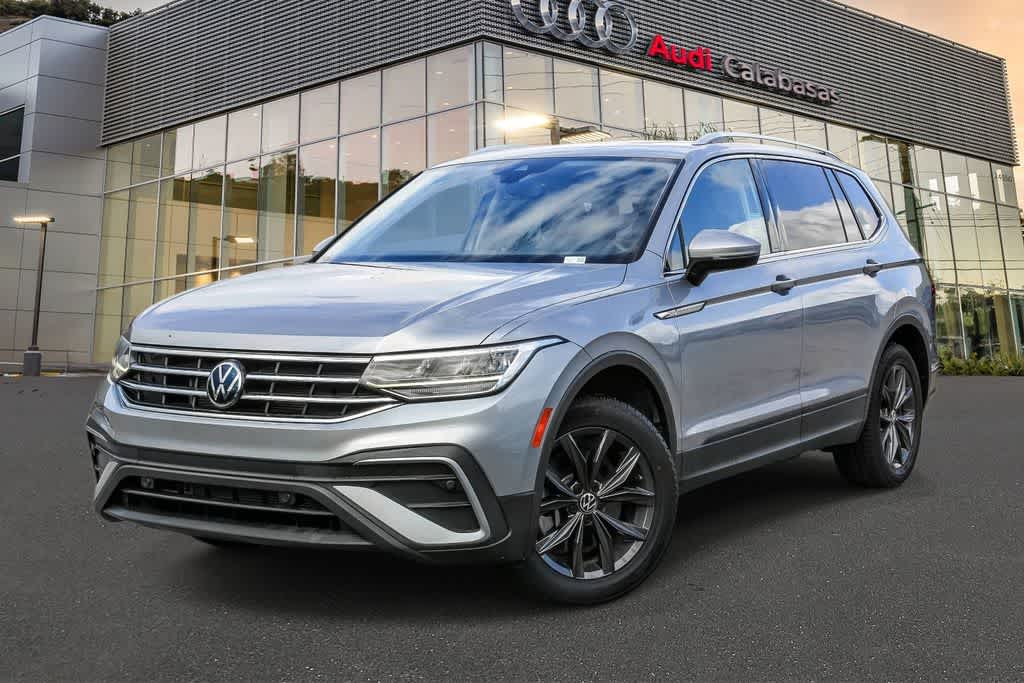 Thumbnail: 2022 Volkswagen Tiguan - 1