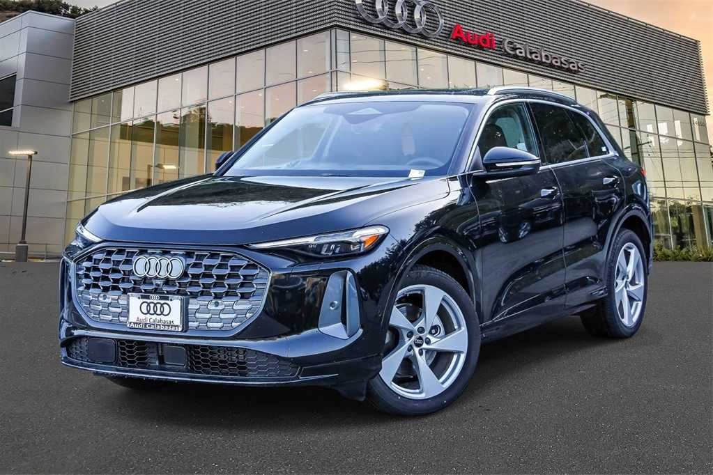 Thumbnail: 2025 Audi Q5 - 1