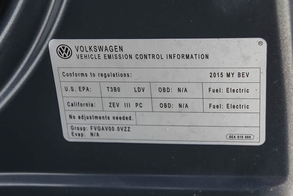 Thumbnail: 2015 Volkswagen e-Golf - 27