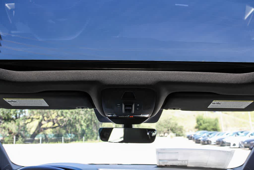 Thumbnail: 2026 Audi RS 3 - 12