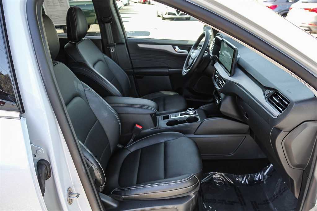 Thumbnail: 2025 Ford Escape - 18