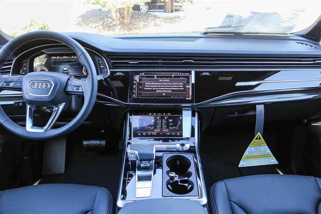 Thumbnail: 2026 Audi Q7 - 13