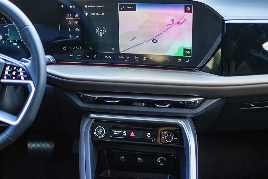 Thumbnail: 2025 Audi Q5 - 16