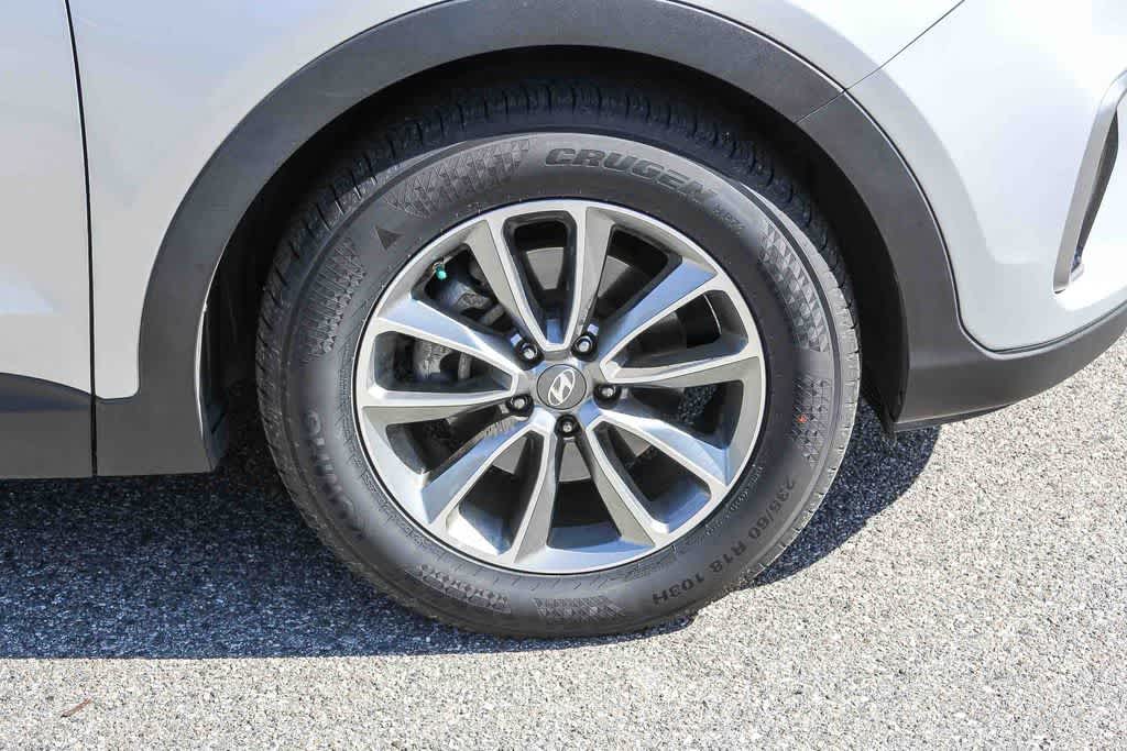 Thumbnail: 2017 Hyundai Santa Fe - 7