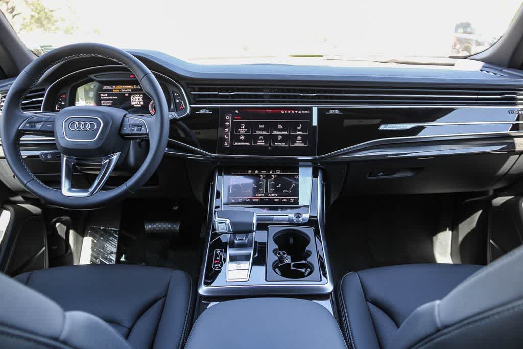 Thumbnail: 2026 Audi Q8 - 13