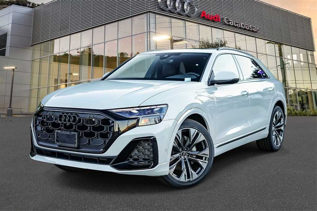 Thumbnail: 2026 Audi Q8 - 1