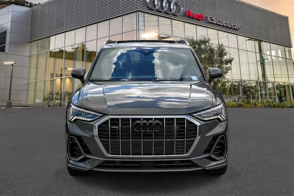 Thumbnail: 2022 Audi Q3 - 6