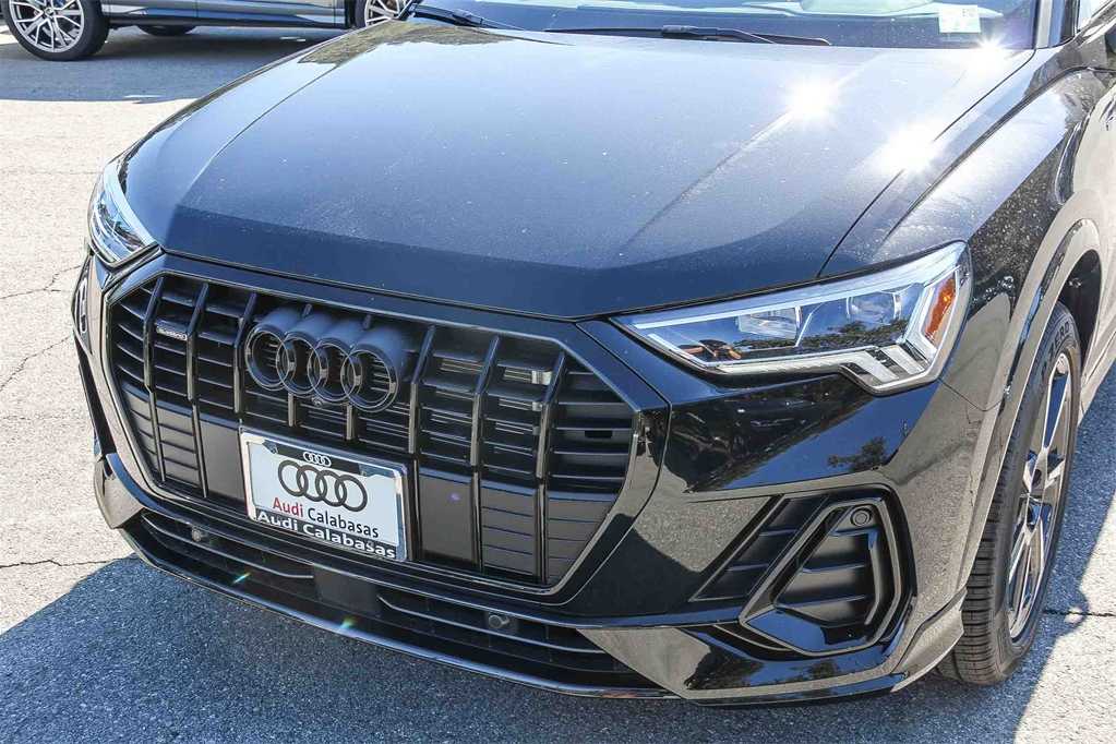 Thumbnail: 2025 Audi Q3 - 8