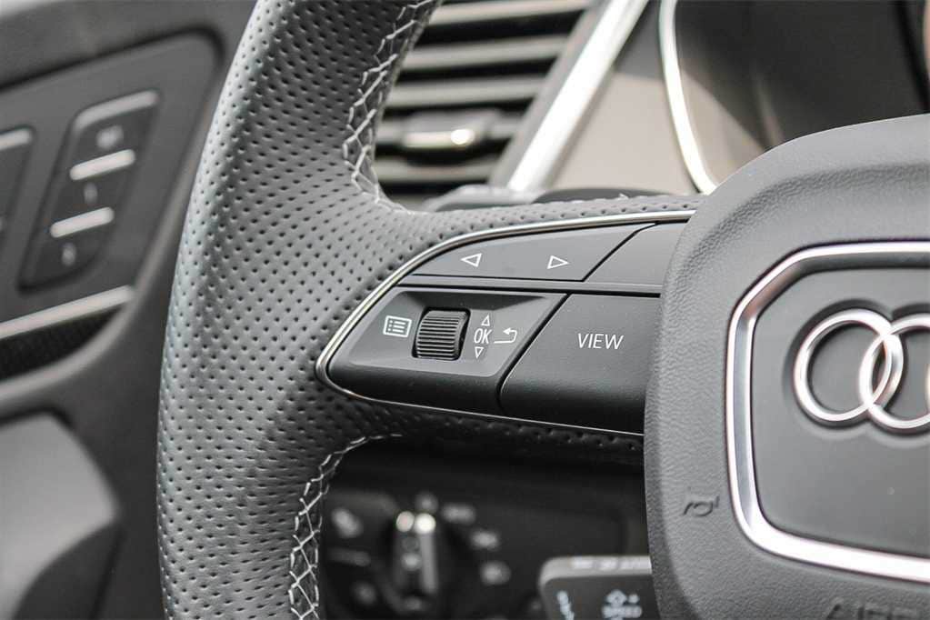 Thumbnail: 2024 Audi SQ5 - 16