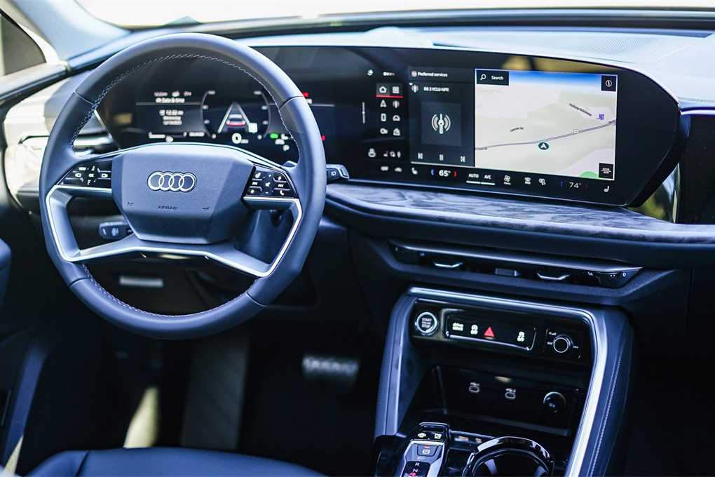 Thumbnail: 2025 Audi Q5 - 12