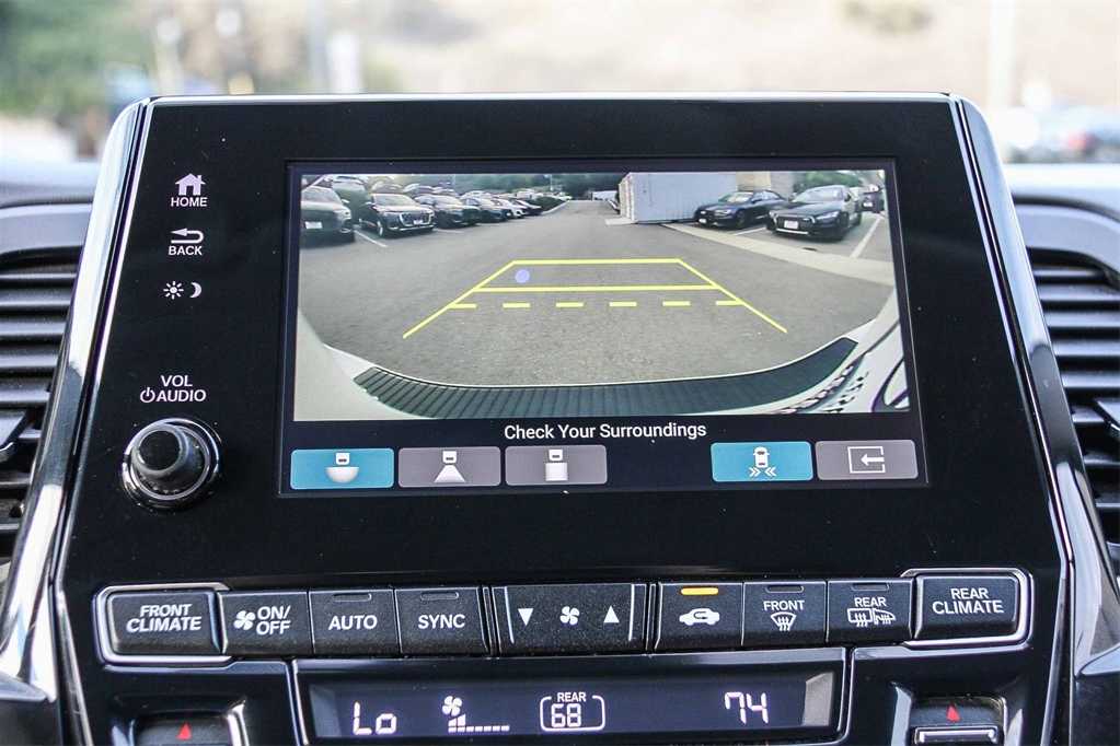 Thumbnail: 2022 Honda Odyssey - 25