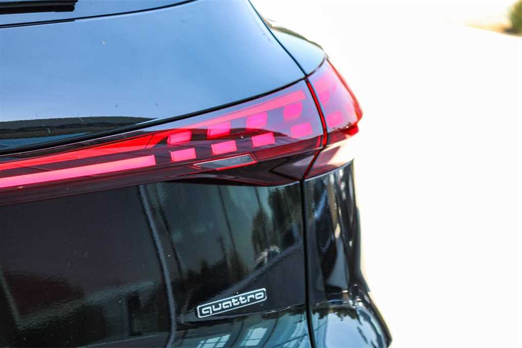 Thumbnail: 2025 Audi Q5 - 14