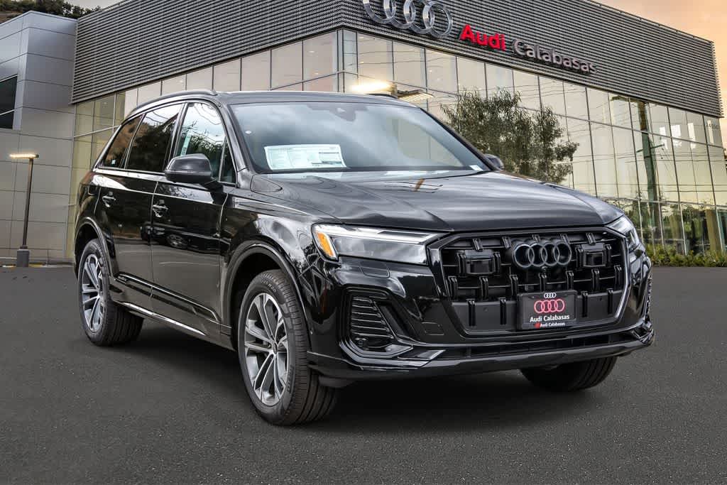 Thumbnail: 2026 Audi Q7 - 5