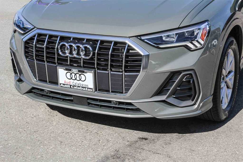 Thumbnail: 2025 Audi Q3 - 8