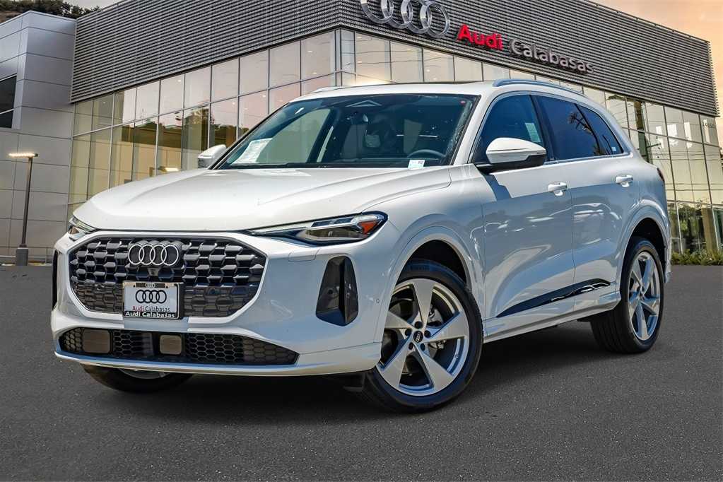 Thumbnail: 2025 Audi Q5 - 1