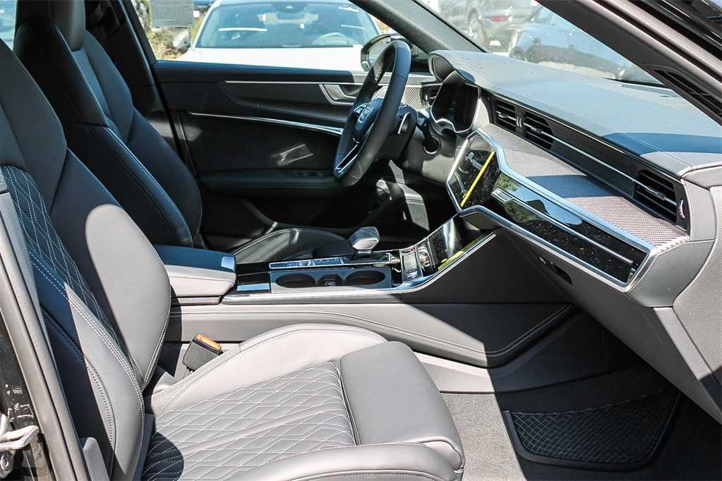 Thumbnail: 2025 Audi S6 - 18