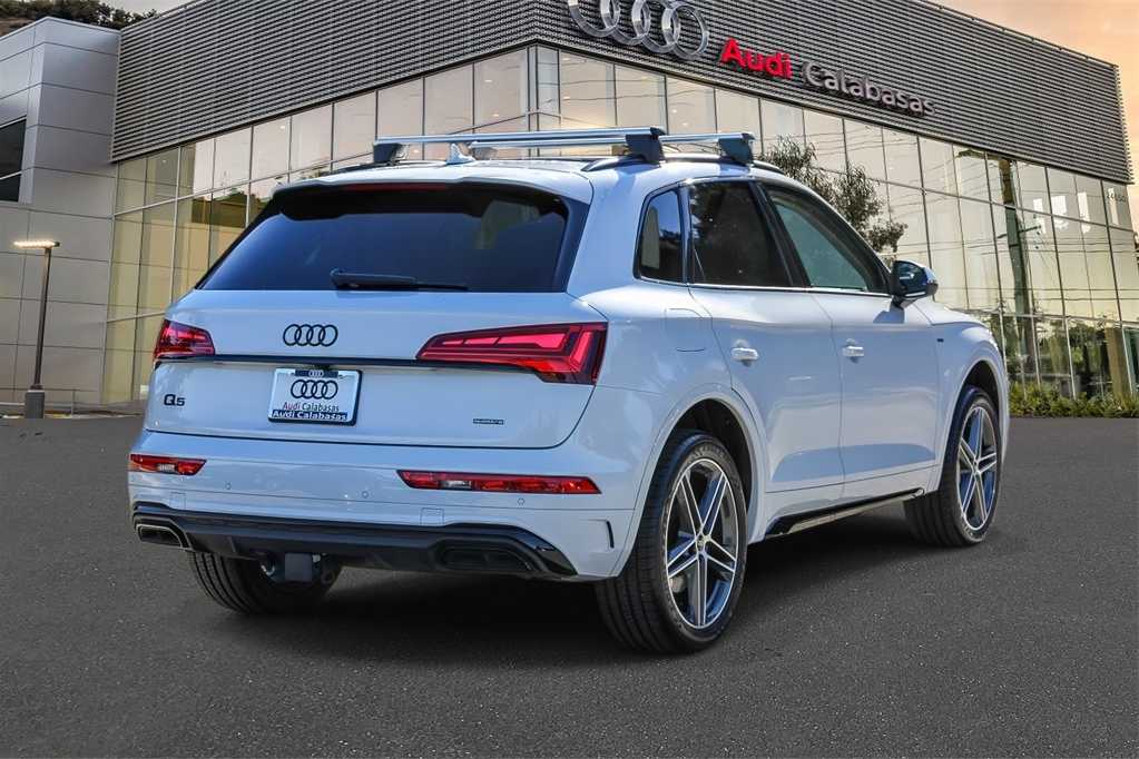 Thumbnail: 2023 Audi Q5 - 4