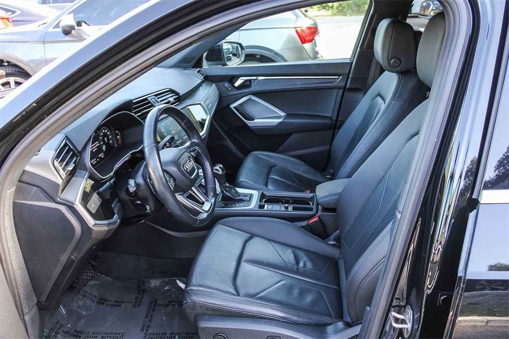 Thumbnail: 2022 Audi Q3 - 19