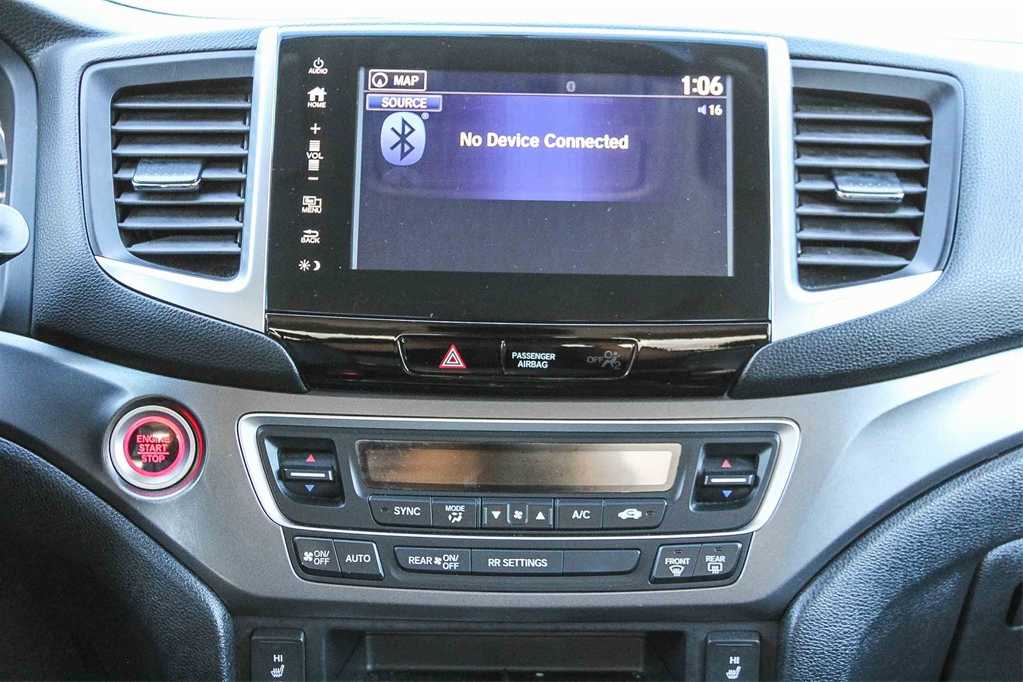 Thumbnail: 2017 Honda Ridgeline - 14