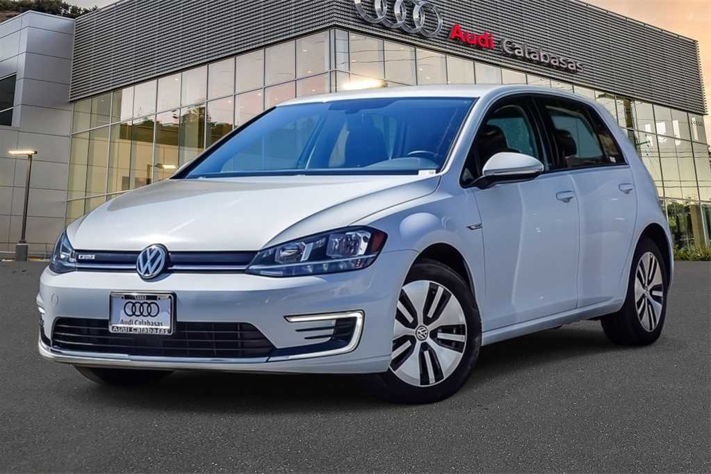 2019 Volkswagen e-Golf SE -
                  Calabasas, CA