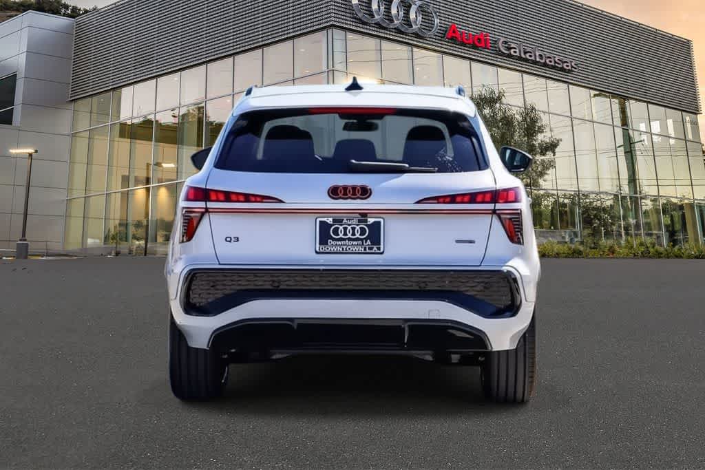 Thumbnail: 2026 Audi Q3 - 5