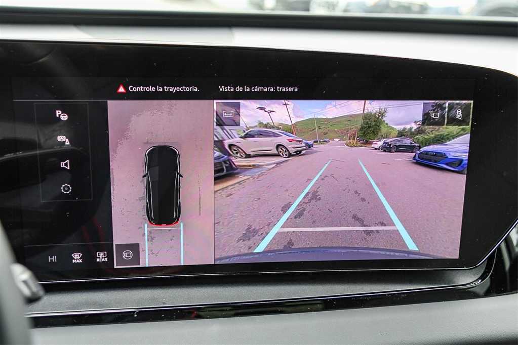 Thumbnail: 2025 Audi Q6 e-tron - 22