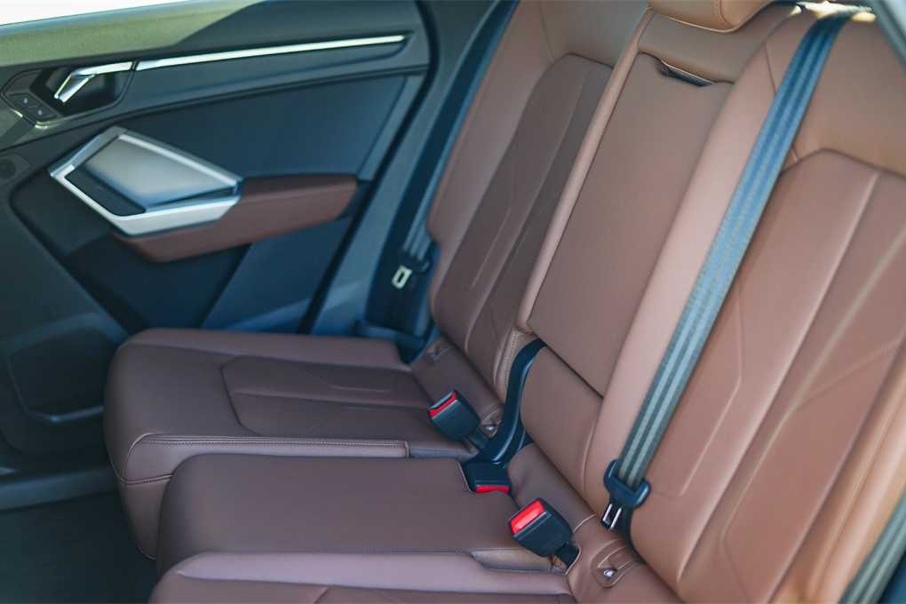 Thumbnail: 2025 Audi Q3 - 17