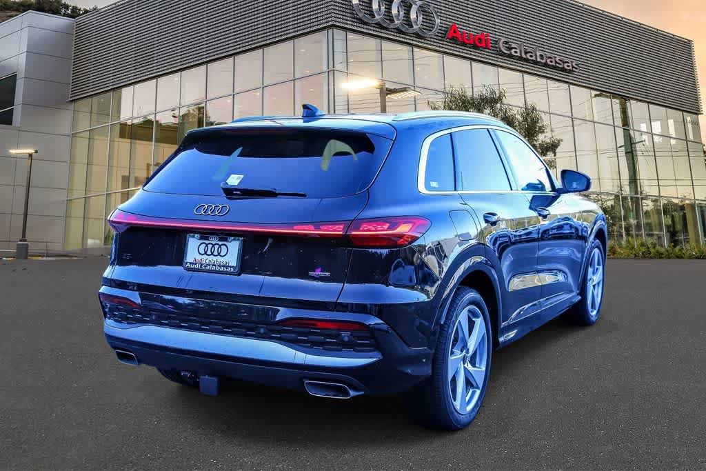 Thumbnail: 2025 Audi Q5 - 4