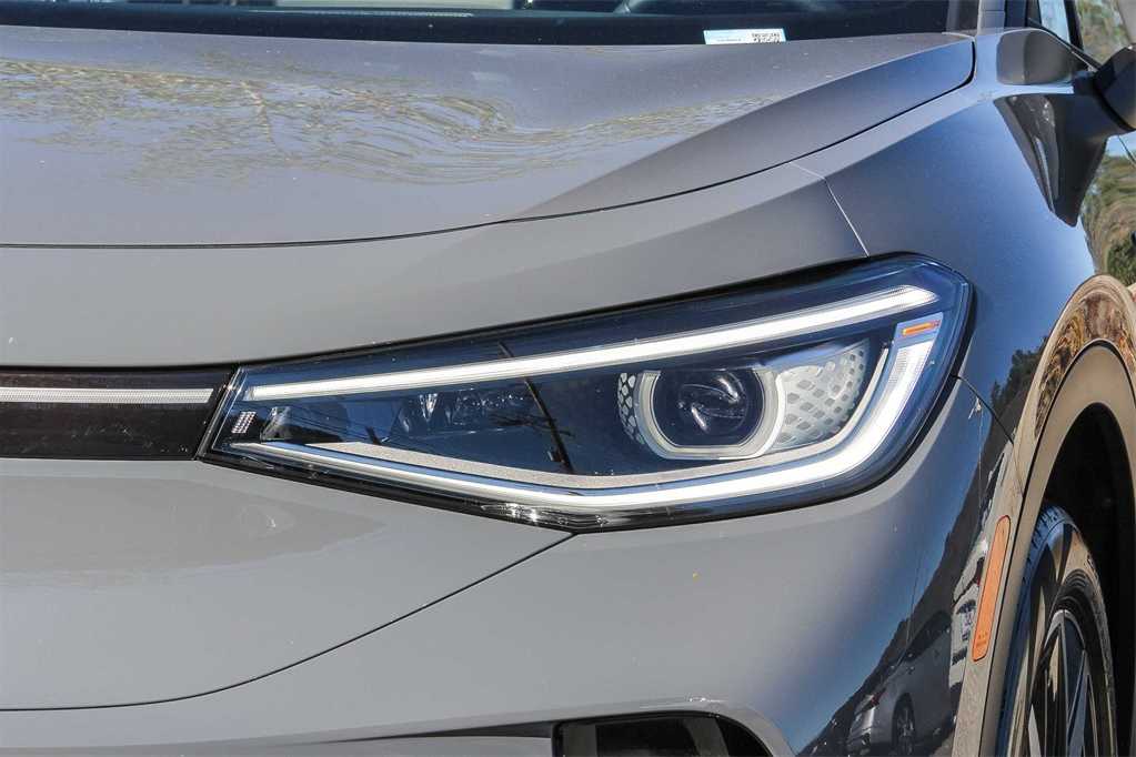 Thumbnail: 2023 Volkswagen ID.4 - 7