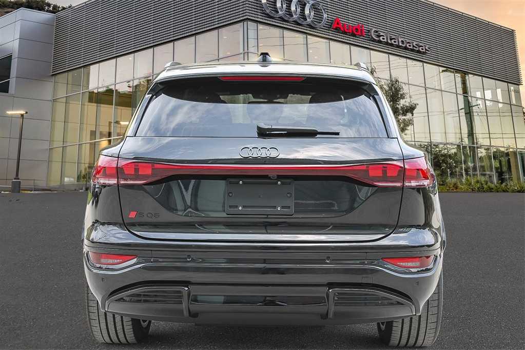 Thumbnail: 2025 Audi SQ6 e-tron - 5