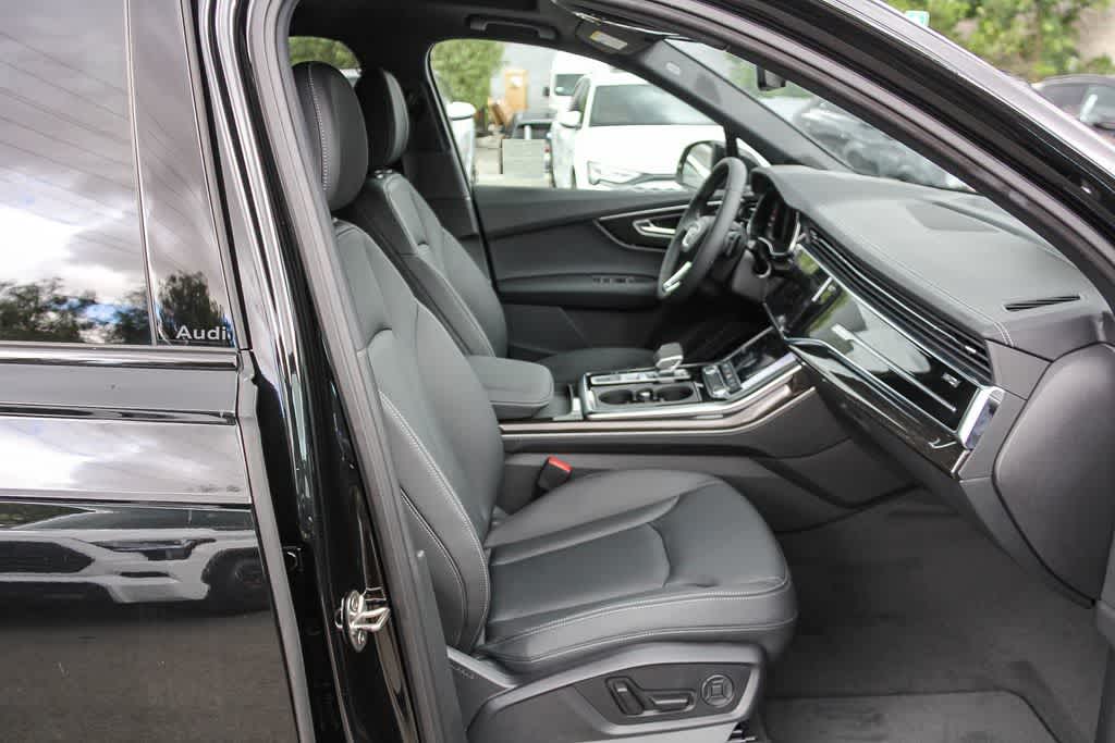 Thumbnail: 2026 Audi Q7 - 18