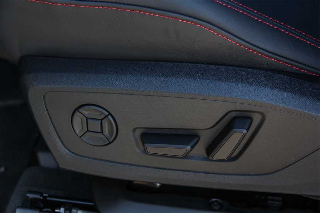 Thumbnail: 2025 Audi Q3 - 21