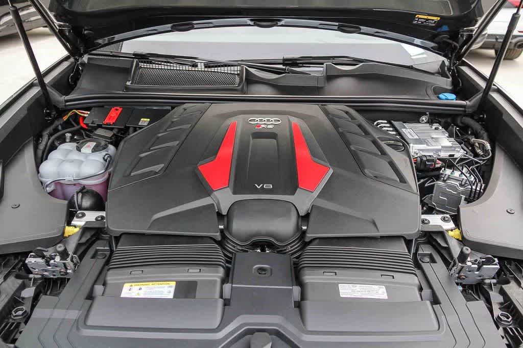 Thumbnail: 2026 Audi RS Q8 - 26