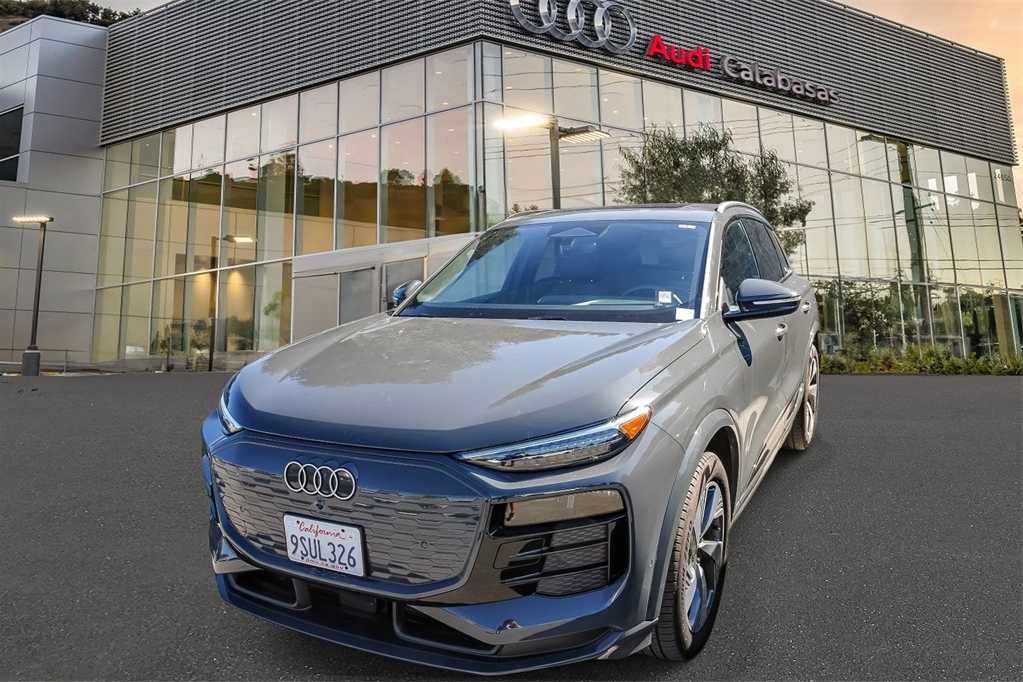 2025 Audi Q6 e-tron Premium -
                  Calabasas, CA