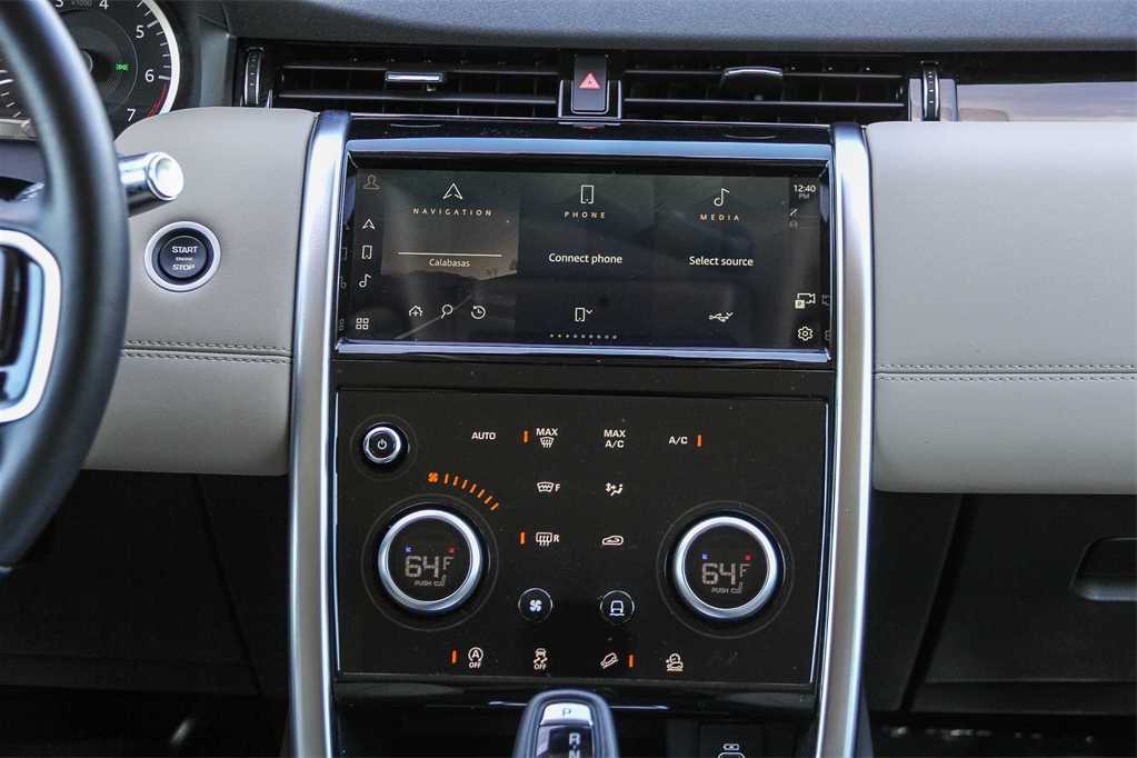 Thumbnail: 2021 Land Rover Discovery Sport - 14