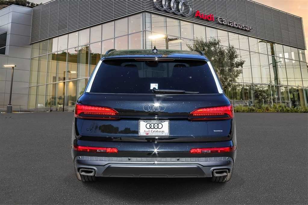 Thumbnail: 2026 Audi Q7 - 3