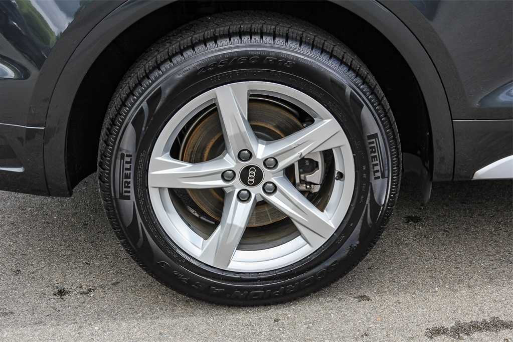 Thumbnail: 2023 Audi Q5 - 10