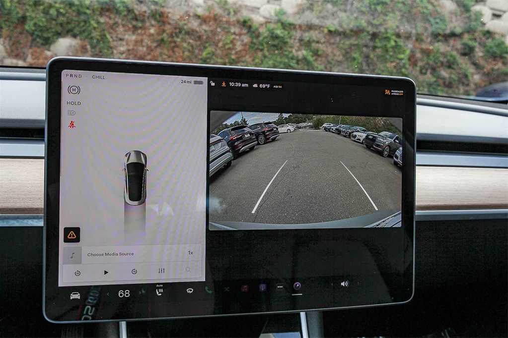 Thumbnail: 2018 Tesla Model 3 - 23